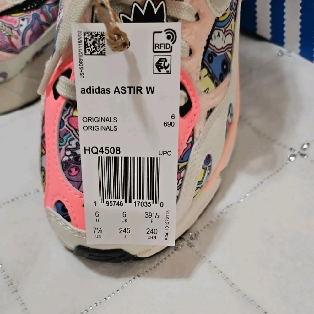 NIB LE Rare Sanrio Adidas Astir Women's Multicolor Sneakers Sz 7.5 - Picture 5 of 8